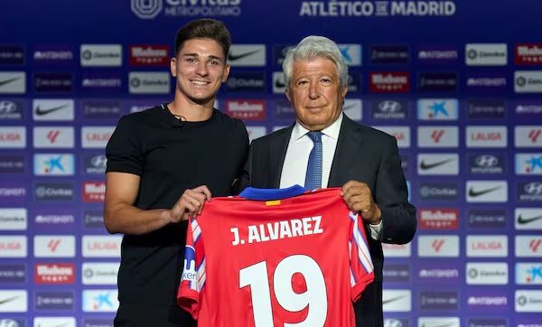 Atlético Madrid “mbyll derën” e largimit për Álvarez: Do të jetë lojtari ynë për shumë sezone