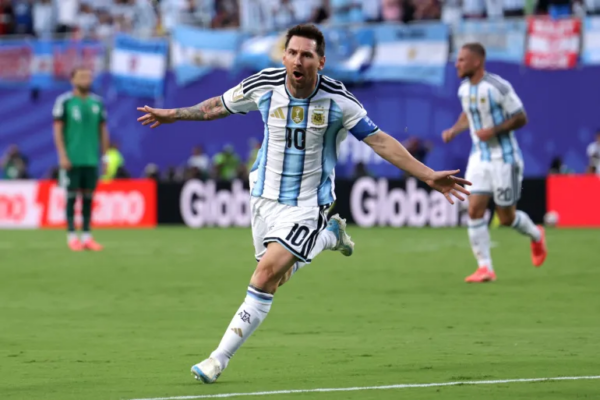 “Tripleta” e Messi-t, një nga golat ishte me 109.4 km/orë!