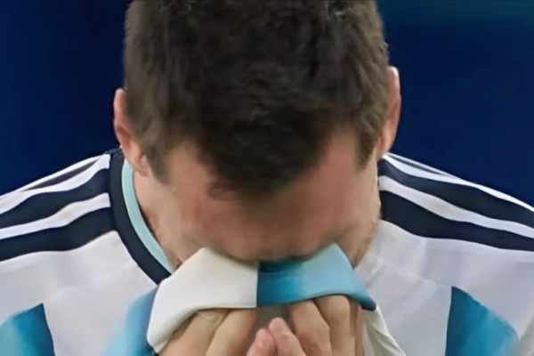 “Kam kaluar ditë të vështira”; ja pse Messi shpërtheu në lot pas golit të parë ndaj Algjerisë