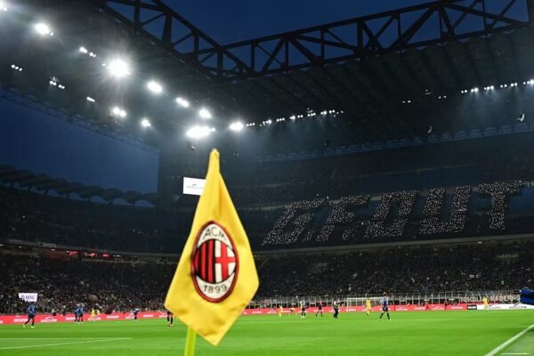 Milan mbetet duarbosh, objektivi kryesor i kuqezinjve drejt Atletico Madridit