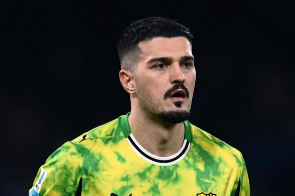 Situatë absurde me Muric… Tha se do të largohej nga Sassuolo, por klubi e blen për 7 milionë euro