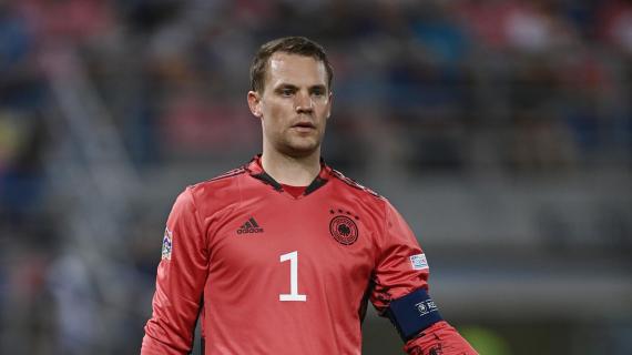Gjermania merr frymë e lehtësuar, Neuer rikthehet në stërvitje me grupin