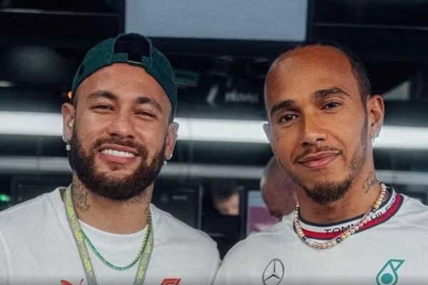 Neymar feston rikthimin te Brazili në rrjetet sociale; fotoja me lot dhe mesazhi i… Hamilton