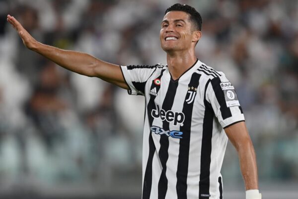 Ronaldo dhe prapaskena e vitit 2018: “Mund të transferohej te Milani, kishte thënë po. Pastaj…”