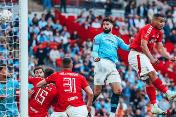 Bayern del 100% jashtë lojës. Ylli i Premier League para vendimit të vështirë