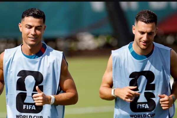 “Ai është mësuar me këtë gjë”, Dalot i del publikisht në mbrojtje Cristiano Ronaldos: Ka nga ata që nuk e duan Portugalinë