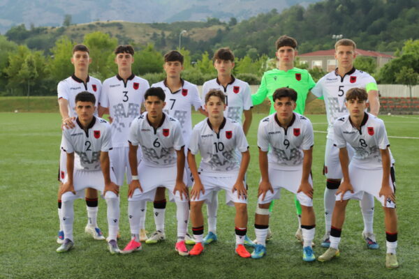 Shqipëria U-15 shkëlqen ndaj Maqedonisë së Veriut, fiton miqësoren e parë