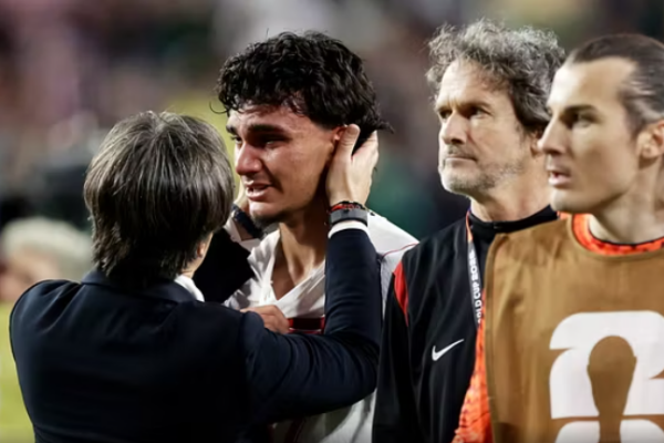 Turqia mposhtet edhe nga Paraguaji, eliminohet pas vetëm dy ndeshjesh. Montella: Fati nuk ishte me ne