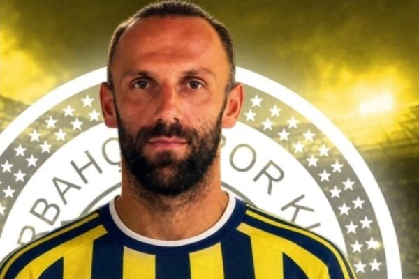 Fenerbahçe konfirmon marrëveshjen me Vedat Muriqin