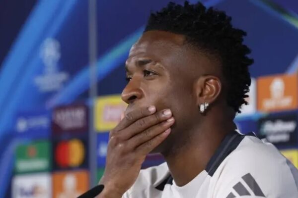 Pagë njësoj sa Mbappe dhe një kërkesë tjetër, zbulohen dy kushtet e Vinicius Junior për të rinovuar me Real Madridin