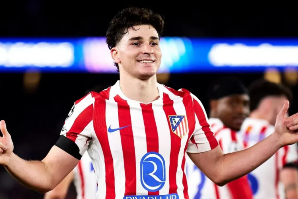 Zbulohen arsyet pse Julian Alvarez i jep përparësi transferimit te Barcelona