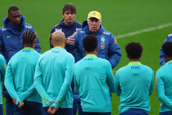 Ancelotti humb durimin pas barazimit të Brazilit: Mësoni si ta pasoni topin