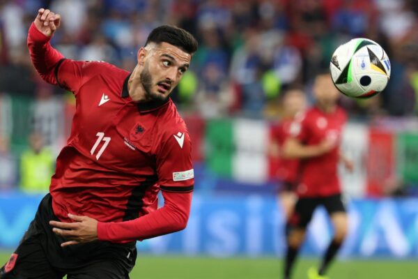 Armando Brojës i del emri sërish në Itali, Burnley kërkon 12 milionë euro për sulmuesin kuqezi