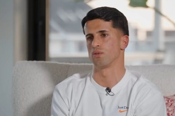 “Ende e mbaj mend britmën e fundit të nënës sime”, Joao Cancelo rrëfen mes lotësh dramën më të madhe të jetës së tij
