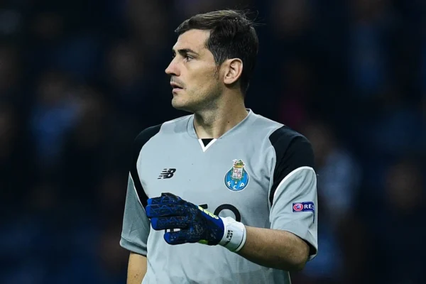 Casillas përballet me Porton në gjykatë, kërkon milionat pas sulmit në zemër që i dha fund karrierës