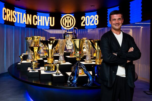 Zyrtare! Trajneri Christian Chivu rinovon kontratën me Inter deri në vitin 2028