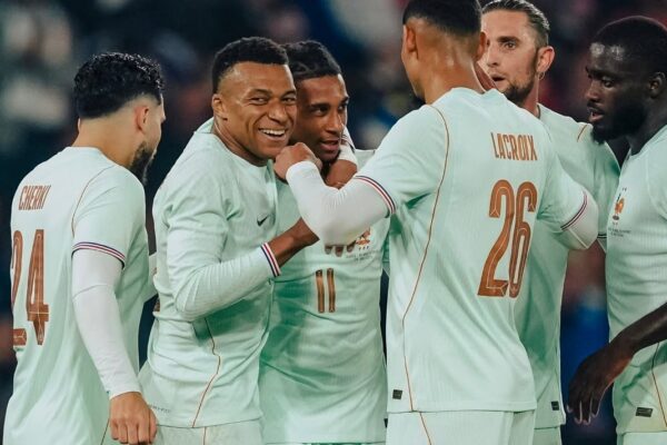 Ndeshja e fundit në vendlindje si trajner i kombëtares, Deschamps: S’ka kohë për nostalgji, të fokusuar te Botërori