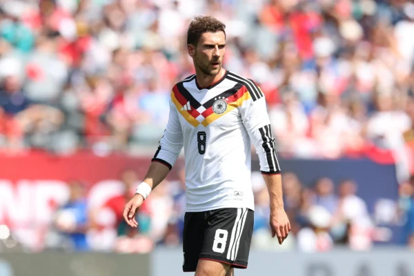 BILD zbulon prapaskenat e eliminimit të Gjermanisë, Goretzka kritikohet për refuzimin e penalltisë vendimtare
