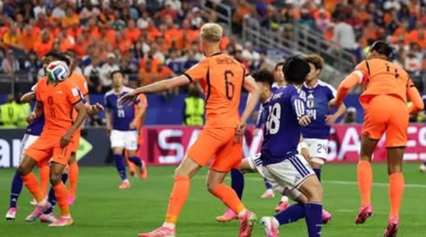 Holanda barazon me Japoninë