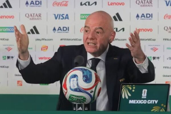 Infantino tallet keq me Italinë: Ndoshta kualifikohet po ta bëjmë me 64 skuadra, ose 208!