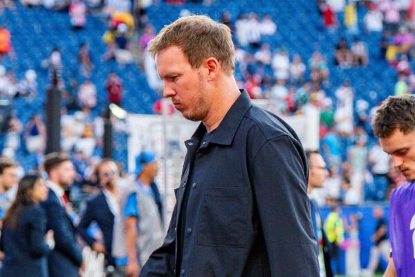 Nagelsmann nuk jep dorëheqje: Nuk jam nga ata që ia mbathin, s’është hera e parë që ndodh
