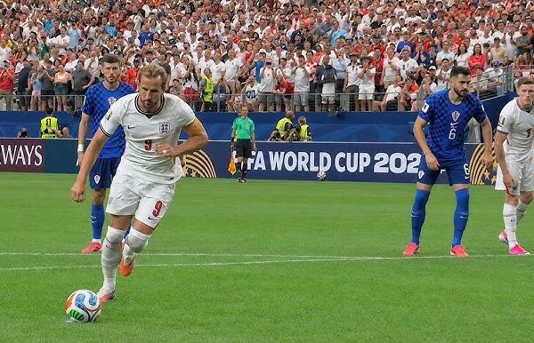 FIFA do të ndryshojë rregullin e penalltive para se nisë faza me eliminim direkt  
