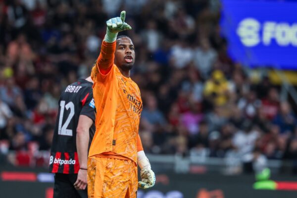 Mike Maignan mund të largohet nga Milani-Chelsea rikthen interesimin