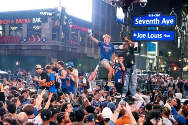 NBA The Finals/ Knicks në delir, tifozët paguajnë deri në 100 mijë $ për një biletë për ndeshjen e titullit