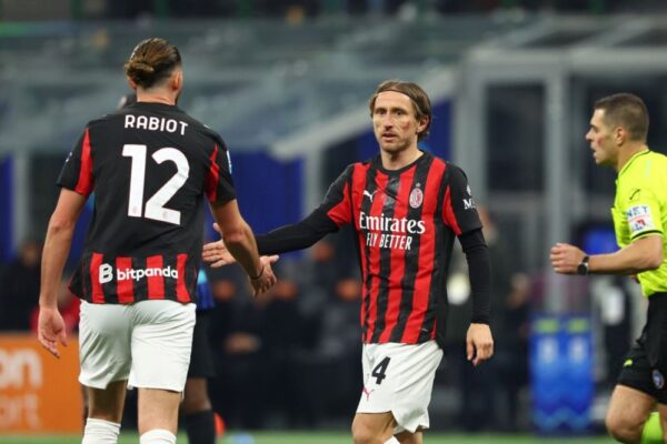 “Modric nuk do të vazhdojë më me Milanin, Rabiot do të shkojë te Napoli”