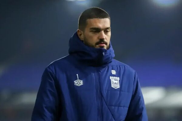 Muric qëndron në Itali, Sassuolo i paguan klauzolën Ipswich Town
