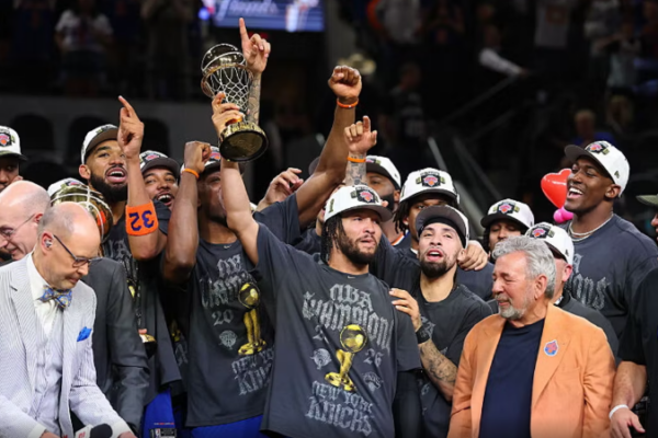 Basketboll/ New York Knicks shpallen kampionë të NBA, fitojnë titullin për herë të parë që nga viti 1973