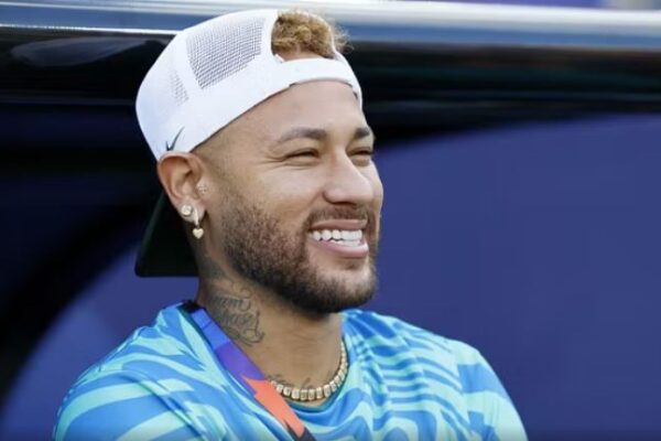Ancelotti lançon Neymar-in kundër Skocisë: Është gati, mund të luajë 90 minuta!