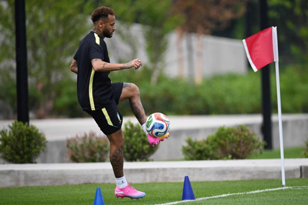 Neymar mbetet në pritje, Brazili nuk e grumbullon për ndeshjen kundër Haitit