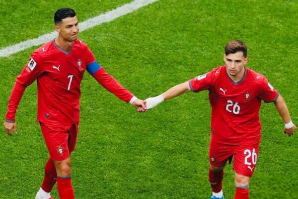 Te Portugalia në dilemë dhe të përçarë, trajneri Martinez mendon disa ndryshime por me CR7 në fushë