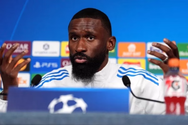 Rudiger rinovon kontratën me Realin