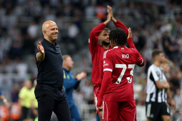 E BUJSHME: Arne Slot te Milan bashkë me yllin e Liverpool-it? Zbulohet prapaskena e fundit