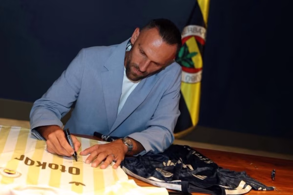Muriqi i premton gola Fenerbahçes