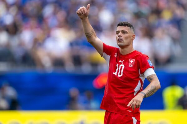 Granit Xhaka u përgjigjet kritikave: S’kam kafshuar askënd, kush ka problem me mua le të ma thotë!