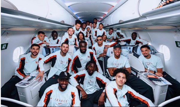 Franca fluturon në SHBA me aeroplanë të përdorur për deportime