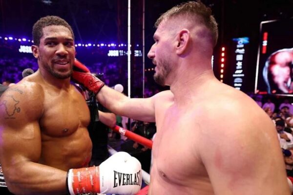 “E ke një shtëpi të dytë aty”, Prenga e fton Anthony Joshuan në Shqipëri, kampioni britanik befason me komentin e tij