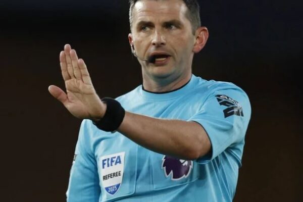 Michael Oliver rrezikon të humbasë finalen e Botërorit nëse shkon Argjentina