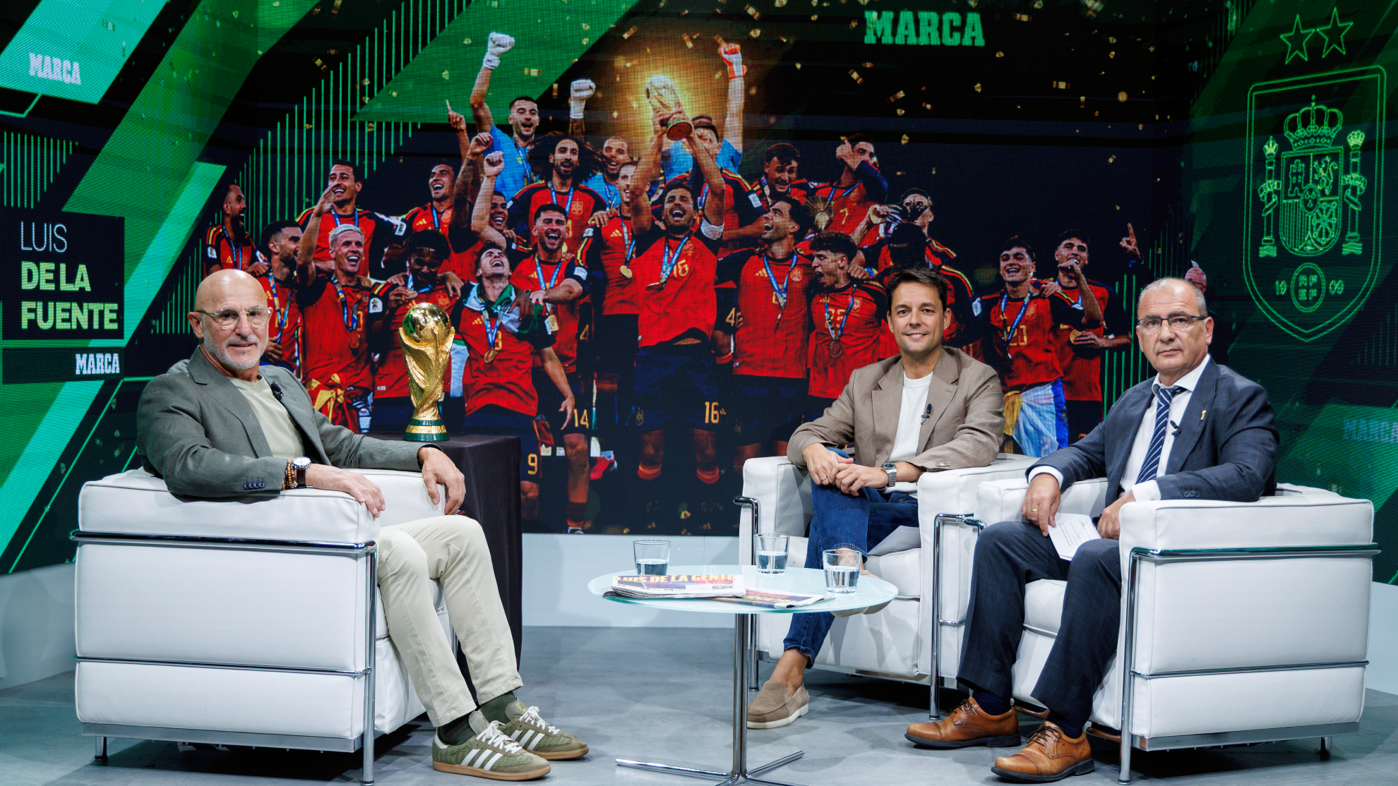 Luis de la Fuente, junto con Juan Ignacio Gallardo y Javier Estepa.