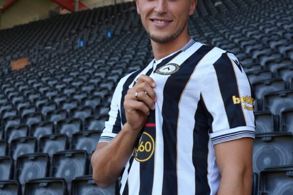 Mërgim Vojvoda zyrtarisht te Udinese, firmos kontratë deri në vitin 2028