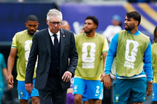 Ikona e Brazilit thotë se Ancelotti duhet të dërgohet në gjykatë, pas paraqitjes në Botëror
