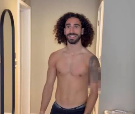 Cucurella e mban premtimin pas triumfit në Botëror, bën tatuazh fytyrën e trajnerit De la Fuente