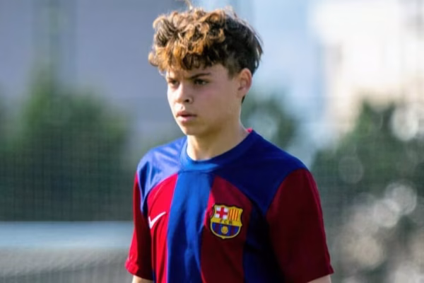 Barcelona i beson talentit 16-vjeçar, i cili u transferua në Kataluni së bashku me familjen e tij