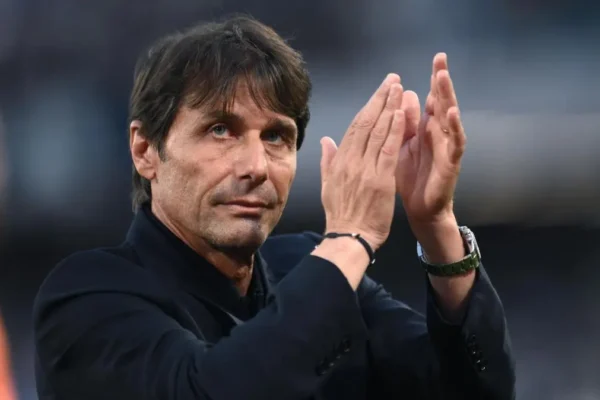 Conte flet për kombëtaren italiane: “Mjaft me fjalë dhe politikë, tani është koha për fakte”