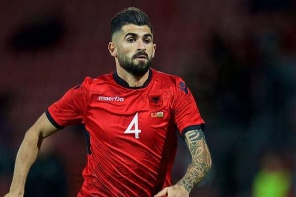 Elseid Hysaj qëndron në Serinë A, Leçe nis bisedimet me mbrojtësin kuqezi