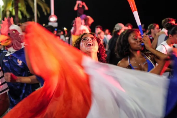 Francë, një 17-vjeçare vdes gjatë festimeve, u godit nga një makinë
