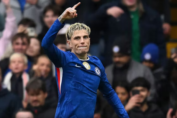 E BUJSHME: Alejandro Garnacho drejt transferimit në Serie A. Ja situata